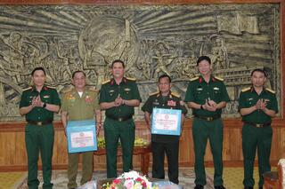 <a href="/quoc-phong-quan-su/doi-ngoai-quan-su" title="Đối ngoại quốc phòng" rel="dofollow">Đối ngoại quân  sự</a>