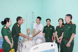<a href="/quoc-phong-quan-su/doi-ngoai-quan-su" title="Đối ngoại quốc phòng" rel="dofollow">Đối ngoại quân  sự</a>
