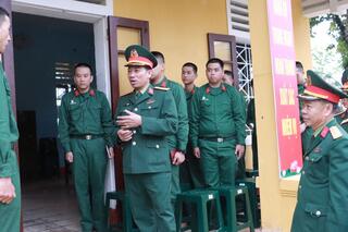 <a href="/quoc-phong-quan-su" title="QUÂN SỰ - QUỐC PHÒNG" rel="dofollow">Quân sự -  Quốc phòng</a>