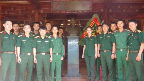 Bộ CHQS tỉnh tổ chức tham quan Bảo tàng Đại tướng Nguyễn Chí Thanh cho cán bộ, chiến sĩ
