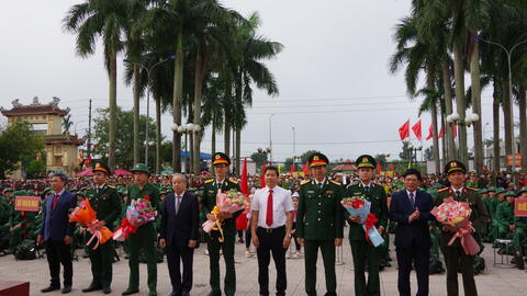 Thị xã Hương Thủy long trọng tổ chức lễ giao nhận quân năm 2023