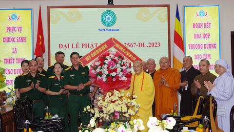 Đảng ủy, Bộ CHQS tỉnh chúc mừng Ban trị sự GHPG Việt Nam tỉnh nhân Đại lễ Phật đản