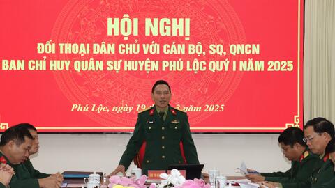 Đảng ủy, Bộ CHQS thành phố đối thoại dân chủ với cán bộ sĩ quan, QNCN Ban CHQS huyện Phú Lộc