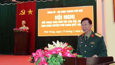 Đảng ủy, Bộ CHQS thành phố đối thoại dân chủ với Ban CHQS huyện Phú Vang