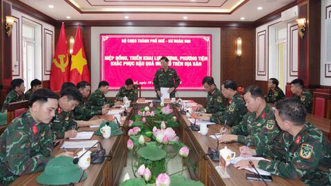 Quân khu 4 điều động 500 cán bộ, chiến sĩ giúp Thành phố Huế khắc phục hậu quả mưa lũ