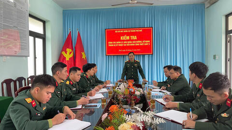 Bộ CHQS thành phố Huế kiểm tra công tác quản lý, bảo quản, bảo dưỡng, sử dụng trang bị kỹ thuật tại Tiểu đoàn Tăng Thiết giáp 3