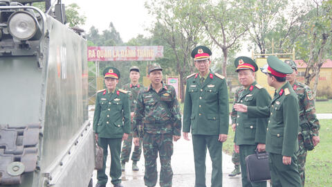 Bộ CHQS Thành phố Huế kiểm tra công tác sẵn sàng chiến đấu trong dịp Tết dương lịch và Đại hội Đại biểu toàn quốc lần thứ XIV của Đảng