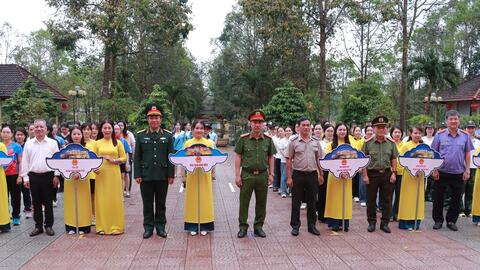 Khối thi đua các cơ quan Trung ương 1 tổ chức nhiều hoạt động kỷ niệm ngày Quốc tế Phụ nữ 08/3