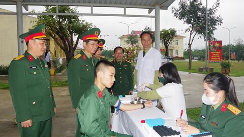Bộ CHQS thành phố Huế khám phúc tra sức khỏe cho 280 chiến sĩ mới nhập ngũ năm 2026