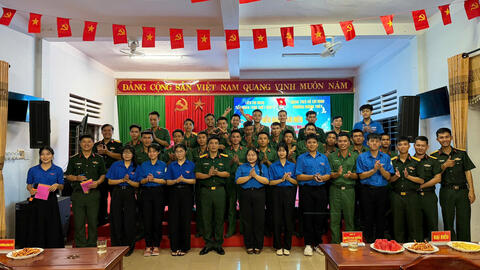TUỔI TRẺ TIỂU ĐOÀN TĂNG THIẾT GIÁP 3 TỰ HÀO TIẾP BƯỚC TRUYỀN THỐNG DƯỚI CỜ ĐẢNG