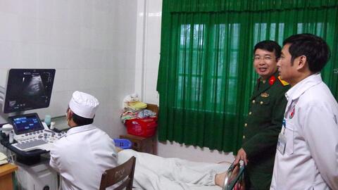 Ban Chỉ huy Phòng thủ Khu vực 2 - A Lưới phối hợp khám sức khỏe nghĩa vụ quân sự năm 2026