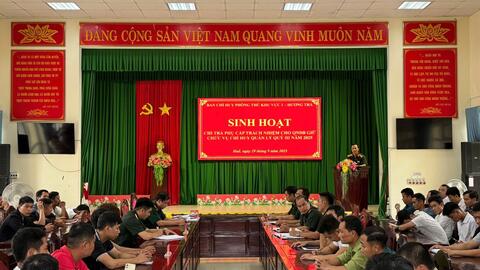 Ban Chỉ huy PTKV1 - Hương Trà tổ chức sinh hoạt và chi trả phụ cấp trách nhiệm quý III năm 2025 cho đơn vị dự bị động viên