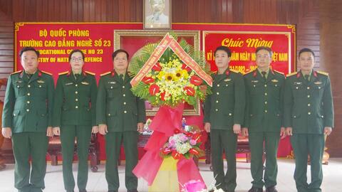 Bộ CHQS tỉnh chúc mừng ngày Nhà giáo Việt Nam 20-11