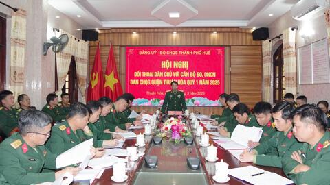 Đảng uỷ, Bộ CHQS thành phố Đối thoại dân chủ với cán bộ, sĩ quan, quân nhân chuyện nghiệp Ban CHQS Quận Thuận Hoá