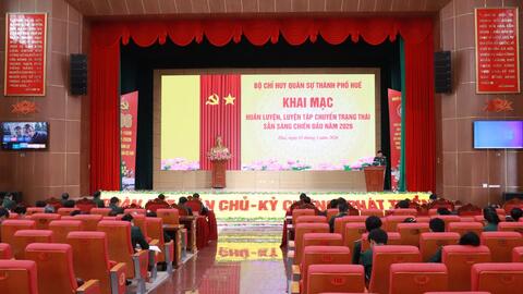 Bộ CHQS thành phố khai mạc huấn luyện, luyện tập chuyển trạng thái sẵn sàng chiến đấu năm 2026