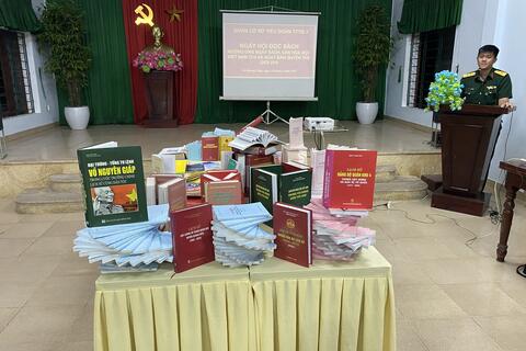 Tiểu đoàn Tăng thiết giáp 3 tổ chức ngày hội trưng bày và đọc sách hưởng ứng ngày sách, văn hóa đọc Việt Nam