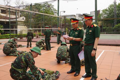 Kiểm tra sẵn sàng chiến đấu tại Ban CHQS thành phố Huế và Phong Điền