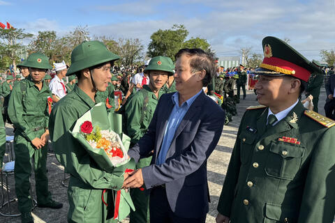 Huyện Quảng Điền giao quân nhanh gọn, an toàn