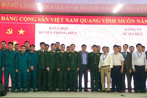 Phong Điền: Xây dựng lực lượng dân quân tự vệ trong doanh nghiệp có vốn đầu tư nước ngoài tại Công ty Scavi Huế.