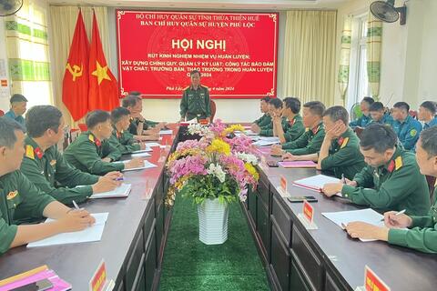 Ban CHQS huyện Phú Lộc: Rút kinh nghiệm nhiệm vụ huấn luyện, xây dựng chính quy, quản lý kỷ luật