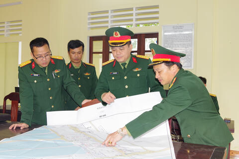 Bộ CHQS Thành phố: Kiểm tra công tác sẵn sàng chiến đấu trong dịp Tết nguyên Đán