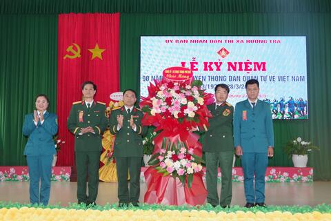 Thị xã Hương Trà tổ chức kỷ niệm 90 năm ngày truyền thống Dân quân tự vệ