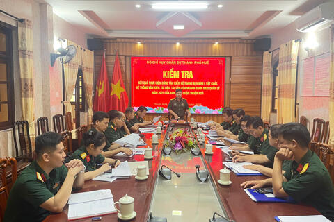 Ban CHQS quận Thuận Hoá làm tốt công tác kiểm kê trang bị nhóm I, vật chất, hệ thống văn kiện, tài liệu, tài sản của ngành tham mưu quản lý năm 2025