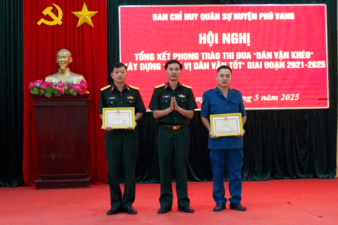 Ban CHQS huyện Phú Vang: Tổng kết phong trào thi đua "Dân vận khéo" và xây dựng "Đơn vị dân vận tốt"