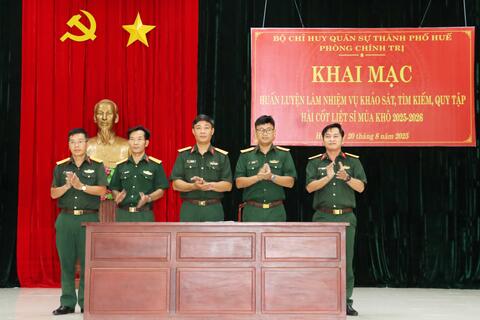 Bộ CHQS thành phố huấn luyện thực hiện nhiệm vụ tìm kiếm, quy tập hài cốt liệt sĩ