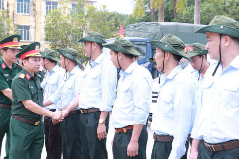 Gặp mặt, động viên Đội 192 đi thực hiện nhiệm vụ tại Lào, mùa khô 2025 - 2026