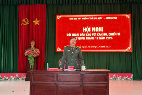 Ban Chỉ huy phòng thủ khu vực 1 – Hương Trà tổ chức hội nghị đối thoại dân chủ tháng 12 với cán bộ, chiến sĩ