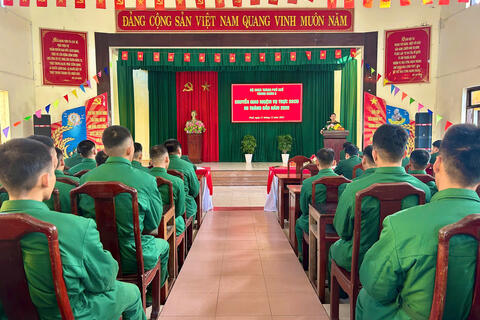 Trung đoàn 6 chuyển giao nhiệm vụ trực sẵn sàng chiến đấu 6 tháng đầu năm 2026