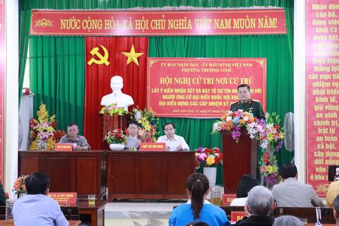 Lấy ý kiến cử tri nơi cư trú đối với Đại tá Lê Huy Nghĩa người được giới thiệu ứng cử đại biểu HĐND thành phố Huế