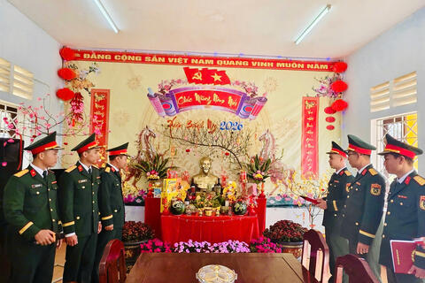 Tiểu đoàn BB1 - Trung đoàn 6 chấm thi bàn thờ tết đón Xuân Bính Ngọ 2026