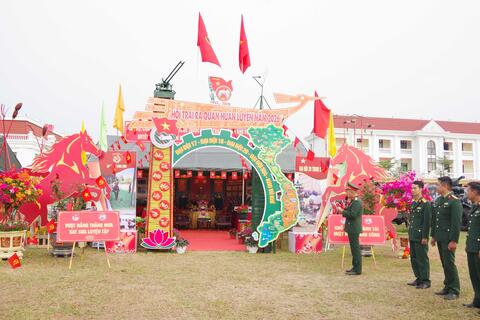 Bộ CHQS thành phố Huế  Sôi nổi hội trại chào mừng lễ ra quân huấn luyện năm 2026