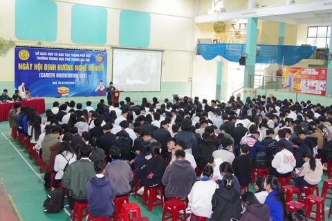 Học viện Phòng không -  Không quân  Tuyên truyền, hướng nghiệp tuyển sinh quân sự tại Thành phố Huế