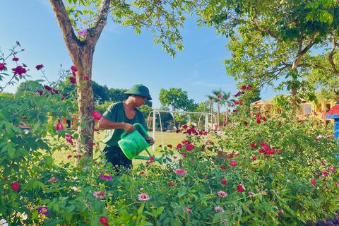 “Ươm sắc giữa mùa nắng”