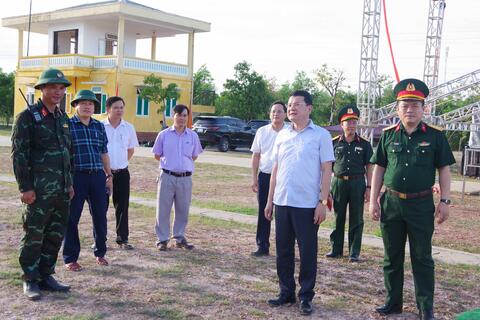 Phó Chủ tịch thường trực UBND thành phố Hoàng Hải Minh kiểm tra công tác chuẩn bị diễn tập tại Phường Phú Bài