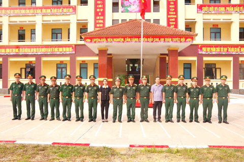 Giám đốc Học viện Quốc phòng thăm, kiểm tra tại Ban Chỉ huy PTKV 2 - A Lưới 2