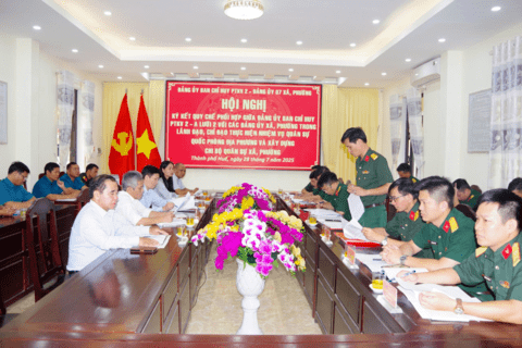 Đảng ủy Ban Chỉ huy Phòng thủ Khu vực 2 - A Lưới 2 và Đảng ủy 07 xã, phường trên địa bàn ký kết Quy chế phối hợp hoạt động