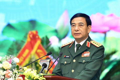 Thư khen của Bộ trưởng Bộ Quốc phòng gửi sĩ quan, Quân nhân chuyên nghiệp, hạ sĩ quan, binh sĩ  Trung đoàn 6, Bộ CHQS Thành phố Huế