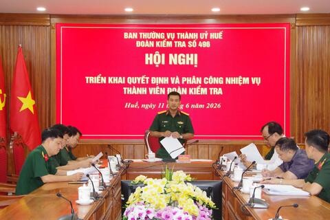 Đoàn kiểm tra 496 triển khai quyết định và phân công nhiệm vụ thành viên đoàn kiểm tra tại Ban thường vụ Đảng uỷ xã Phú Lộc