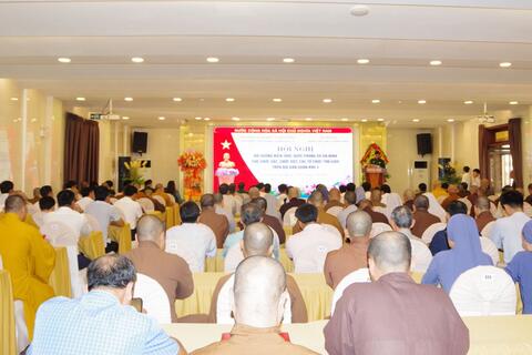 Bế mạc Bồi dưỡng kiến thức Quốc phòng và An ninh cho chức sắc, chức việc tôn giáo
