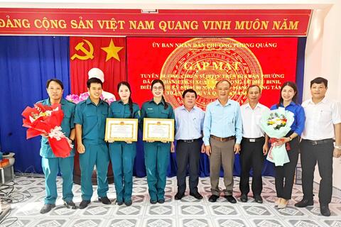 Phường Phong Quảng gặp mặt, tuyên dương nữ dân quân tham gia nhiệm vụ A80