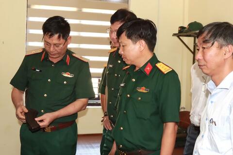 Quân khu 4 kiểm tra các đơn vị thuộc Bộ CHQS thành phố Huế