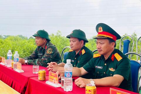 Chiến sĩ Tiểu đoàn 1, Trung đoàn 6 tự tin bắn đạn thật súng B41
