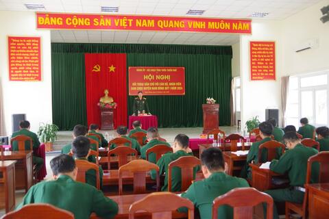 Đảng ủy, Bộ Chỉ huy Quân sự tỉnh Thừa Thiên Huế Hội nghị đối thoại dân chủ với cán bộ sĩ quan, QNCN Ban CHQS huyện Nam Đông
