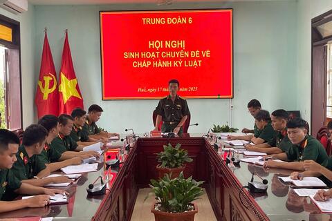 Trung đoàn 6: tổ chức sinh hoạt chuyên đề quán triệt các chỉ thị, văn bản về chấp hành kỷ luật của Quân đội và pháp luật nhà nước