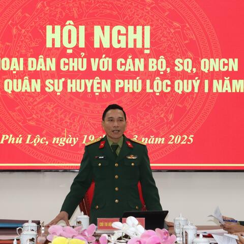 Đảng ủy, Bộ CHQS thành phố đối thoại dân chủ với cán bộ sĩ quan, QNCN Ban CHQS huyện Phú Lộc