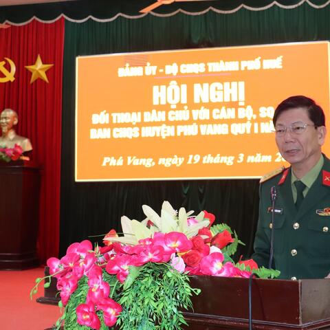 Đảng ủy, Bộ CHQS thành phố đối thoại dân chủ với Ban CHQS huyện Phú Vang
